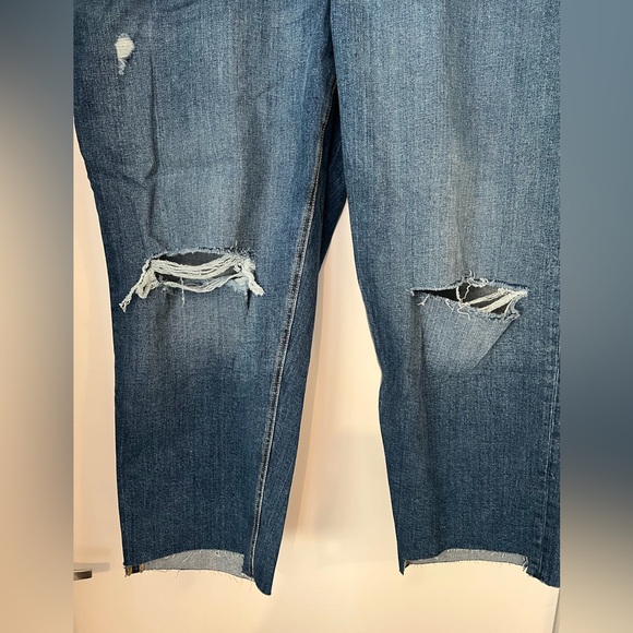 Old Navy Plus sized Women’s Jeans - Picture 8 of 8
